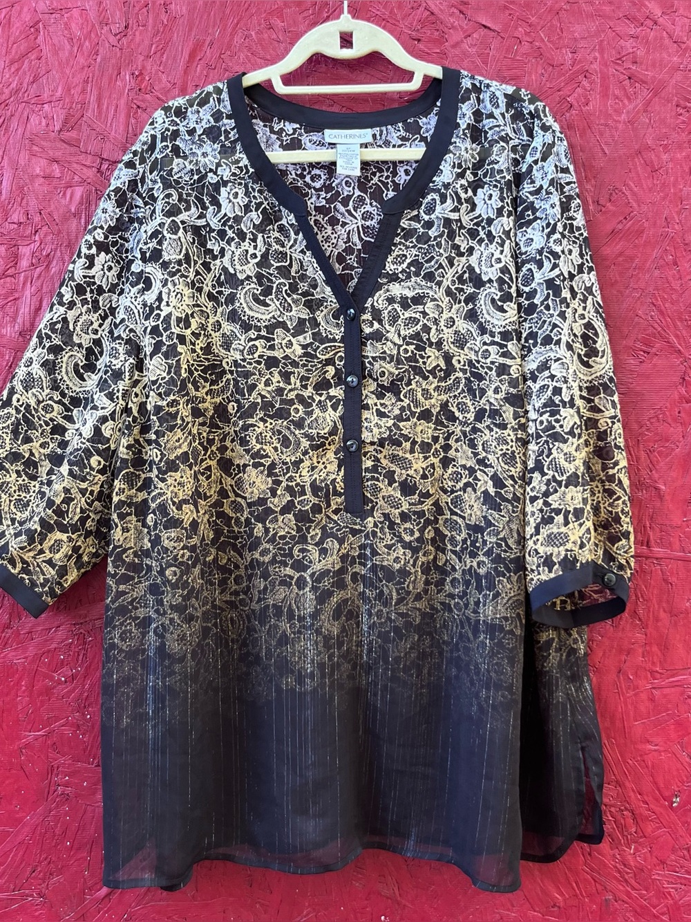 Catherines Blouse Womens 2X
Yellow Black Tunic Fern Leaves
Buttons